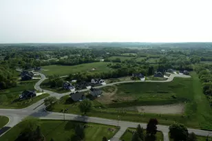 S54W25487 Pebble Brk Ct, Waukesha, WI 53189 - Photo 43