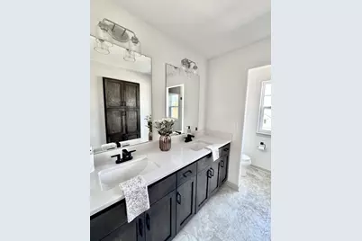 S54 W25487  Pebble Brook Ct, Waukesha, WI 53189 - Photo 17