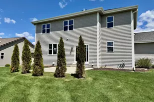 S54W25487 Pebble Brk Ct, Waukesha, WI 53189 - Photo 37