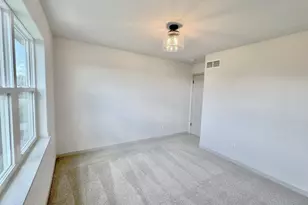 S54W25487 Pebble Brk Ct, Waukesha, WI 53189 - Photo 29
