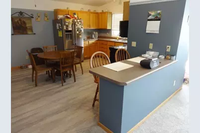 406  Prairie Hill Way, Racine, WI 53185 - Photo 3