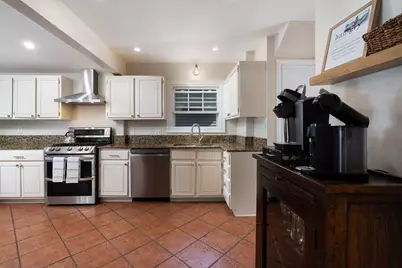 2131 N 91st St, Wauwatosa, WI 53226 - Photo 25