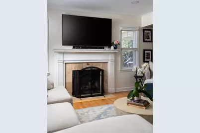 2131 N 91st St, Wauwatosa, WI 53226 - Photo 9