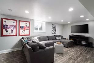 2131 N 91st St, Wauwatosa, WI 53226 - Photo 35