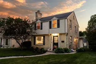 2131 N 91st St, Wauwatosa, WI 53226 - Photo 3