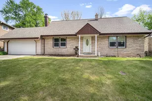 1666 Dellwood Ct, Grafton, WI 53024 - Photo 1
