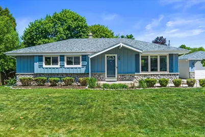 110  Highland Dr, Grafton, WI 53024 - Photo 3
