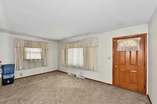 4808 S 24th St, Milwaukee, WI 53221 - Photo 5