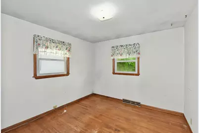 4808 S 24th St, Milwaukee, WI 53221 - Photo 13