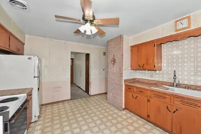4808 S 24th St, Milwaukee, WI 53221 - Photo 7