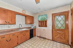 4808 S 24th St, Milwaukee, WI 53221 - Photo 9