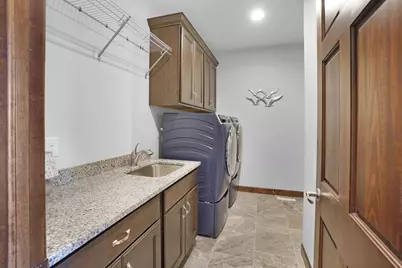 1534  Fay Ln, Oconomowoc, WI 53066 - Photo 27