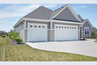 1534  Fay Ln, Oconomowoc, WI 53066 - Photo 3