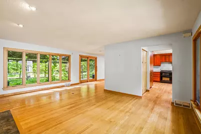 W276N1875  Spring Creek Dr, Pewaukee, WI 53072 - Photo 33