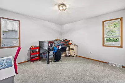 230  Thurow Dr, Oconomowoc, WI 53066 - Photo 17