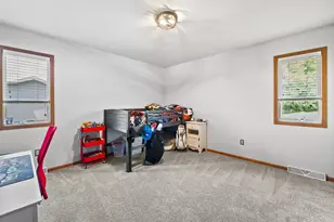 230 Thurow Dr, Oconomowoc, WI 53066 - Photo 17