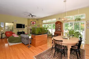 3326 Emmertsen Rd, Racine, WI 53406 - Photo 9