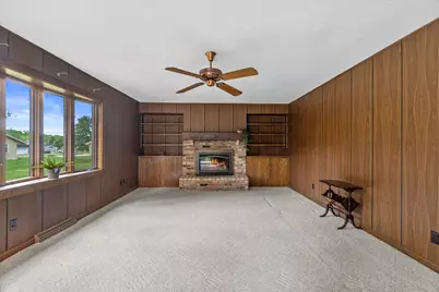 17645  Wexford Ct, Brookfield, WI 53045 - Photo 3