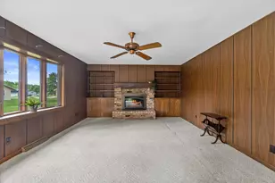 17645 Wexford Ct, Brookfield, WI 53045 - Photo 3