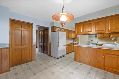 17645  Wexford Ct, Brookfield, WI 53045 - Photo 11