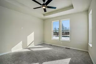 9628 S Sophia Ct, Franklin, WI 53132 - Photo 13
