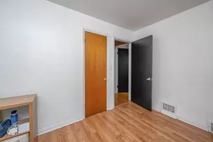 3600 N 100th St, Milwaukee, WI 53222 - Photo 15