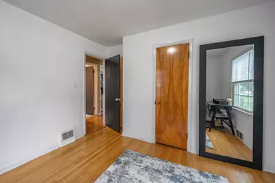 3600 N 100th St, Milwaukee, WI 53222 - Photo 11