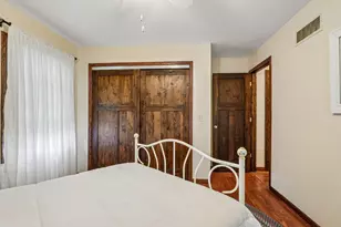 1009 Canterbury Ln, Waukesha, WI 53188 - Photo 31