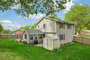 1009 Canterbury Ln, Waukesha, WI 53188 - Photo 49