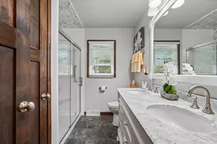 1009 Canterbury Ln, Waukesha, WI 53188 - Photo 15