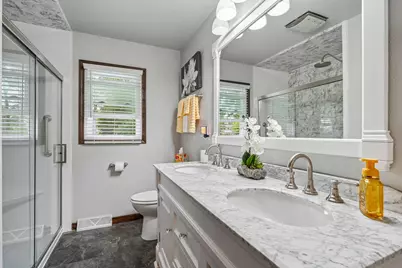 1009  Canterbury Ln, Waukesha, WI 53188 - Photo 17