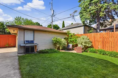 2439  Lefeber Ave, Wauwatosa, WI 53213 - Photo 35