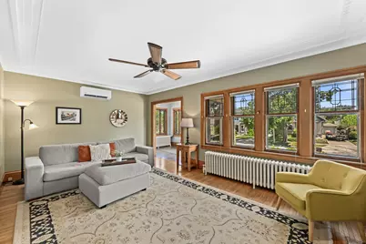 2439  Lefeber Ave, Wauwatosa, WI 53213 - Photo 7