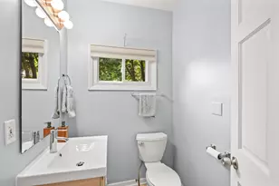 2500 S Lenox St, Milwaukee, WI 53207 - Photo 9