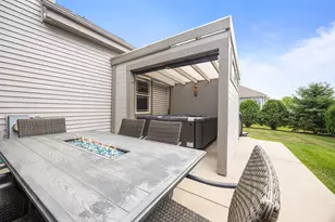 1480 Prairie Creek Blvd, Oconomowoc, WI 53066 - Photo 17