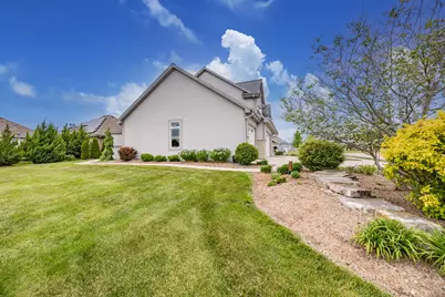 1480  Prairie Creek Blvd, Oconomowoc, WI 53066 - Photo 37