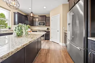 1480 Prairie Creek Blvd, Oconomowoc, WI 53066 - Photo 9