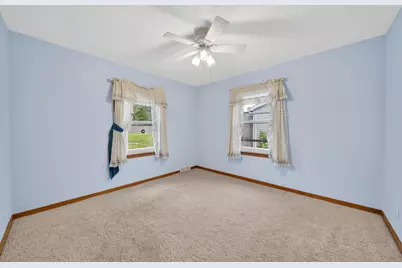 2015  Van Buren St, New Holstein, WI 53061 - Photo 13