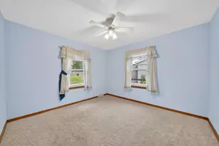 2015 Vanburen St, New Holstein, WI 53061 - Photo 13