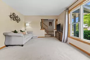 12455 W Ohio Dr, New Berlin, WI 53151 - Photo 5