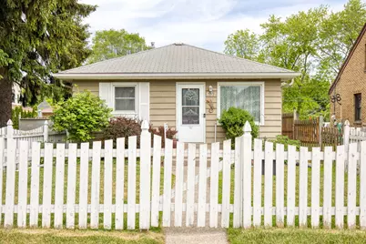 632  Park Ave, South Milwaukee, WI 53172 - Photo 1