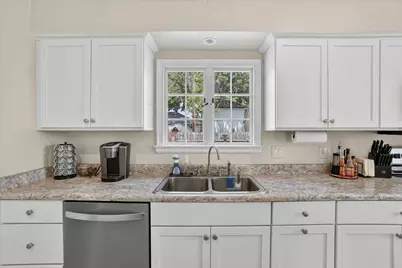 14 E Rockwell St, Elkhorn, WI 53121 - Photo 17