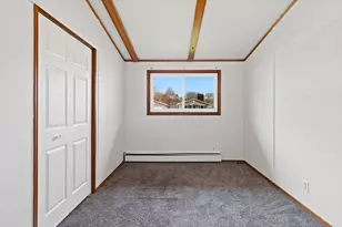 1610 Holly Dr, Manitowoc, WI 54220 - Photo 17