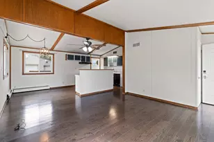 1610 Holly Dr, Manitowoc, WI 54220 - Photo 7