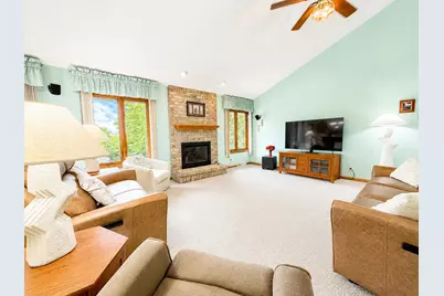 N53W27843  Hanover Hill Rd, Sussex, WI 53089 - Photo 5
