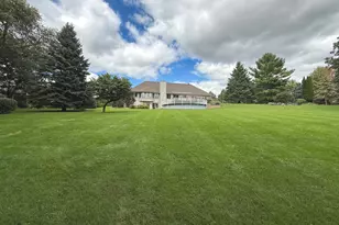 N53W27843 Hanover Hill Rd, Sussex, WI 53089 - Photo 27