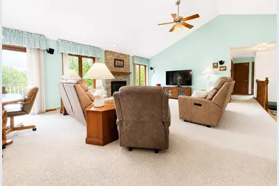 N53W27843  Hanover Hill Rd, Sussex, WI 53089 - Photo 11