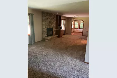 201  Pauquette Dr, Poynette, WI 53955 - Photo 7