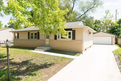 2261  Robinson Dr, Beloit, WI 53511 - Photo 35