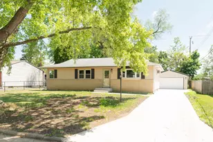 2261 Robinson Dr, Beloit, WI 53511 - Photo 33